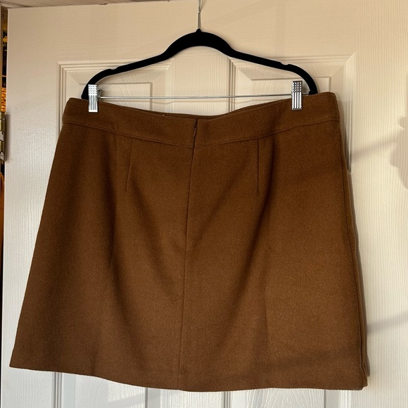 Loft Wool Skirt - Picture 2 of 3